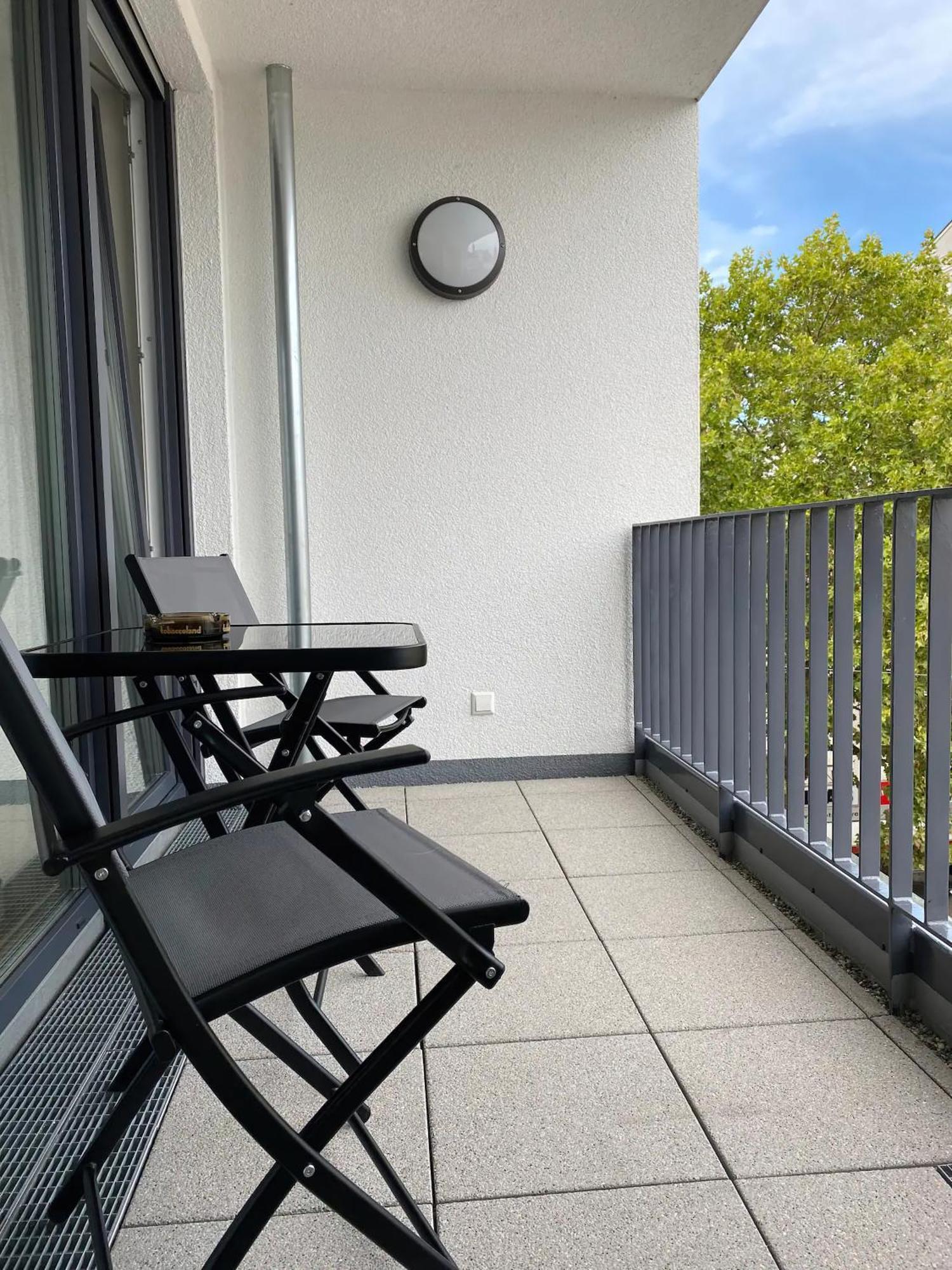 Schoenes 2 Zimmer Apartment Zentral Gelegen Pforzheim Esterno foto
