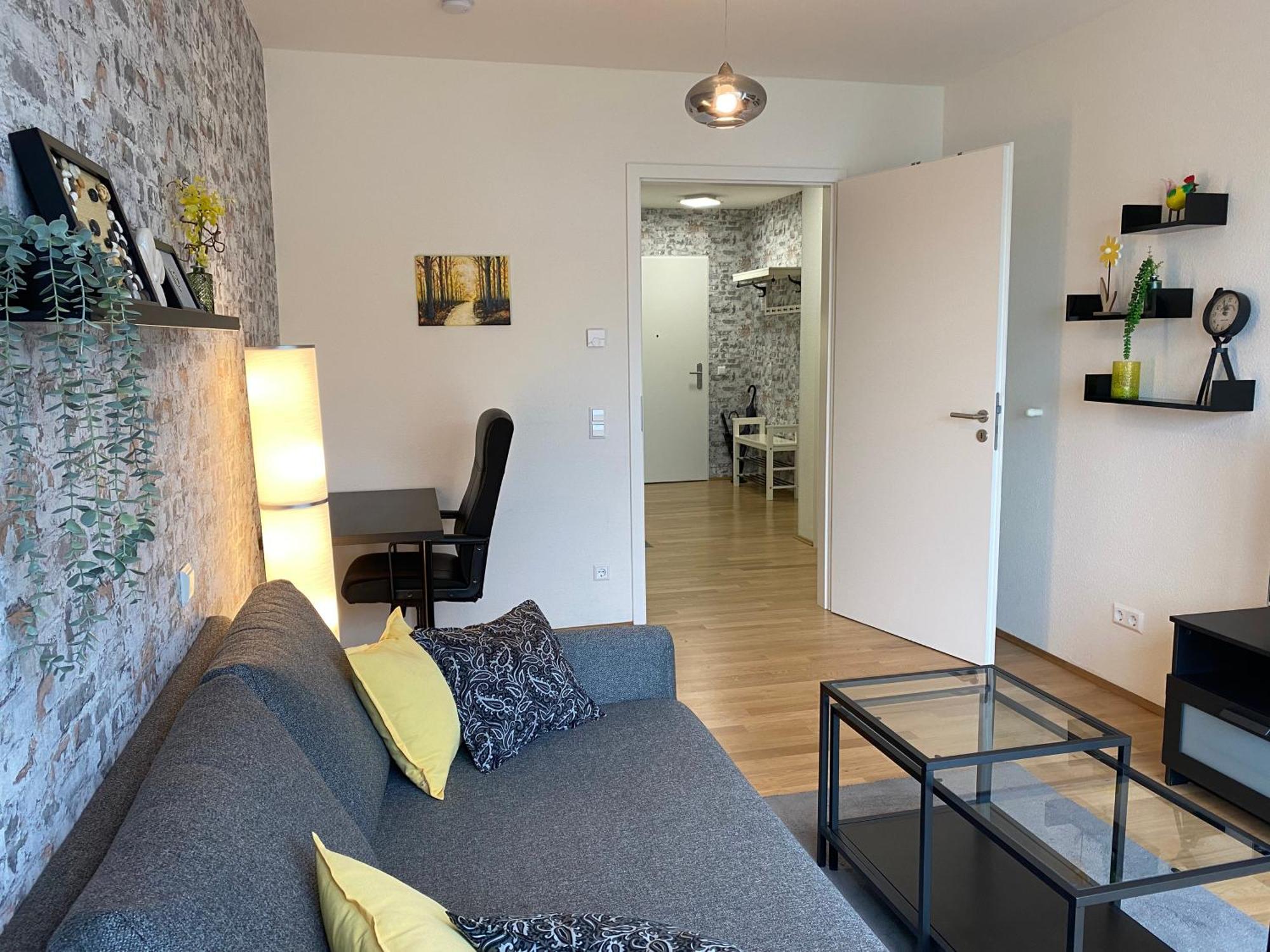 Schoenes 2 Zimmer Apartment Zentral Gelegen Pforzheim Esterno foto